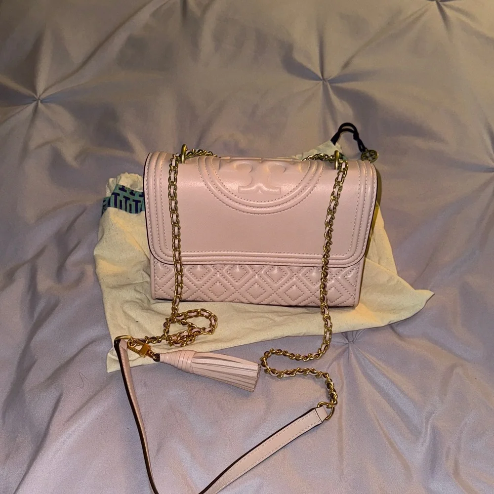 Tory Burch Fleming Convertible Shoulder Bag Shell Pink- USED LIKE NEW. - Picture 2 of 13